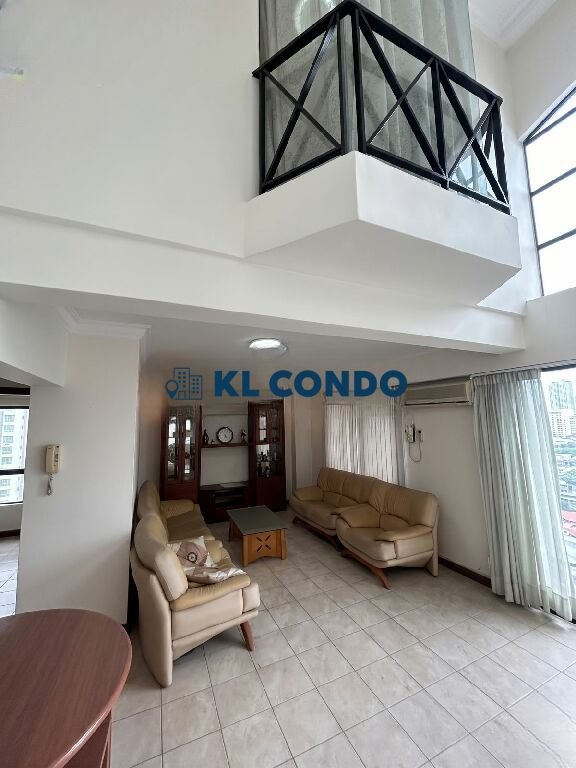 Vista Komanwel A Duplex Penthouse For Sale 1