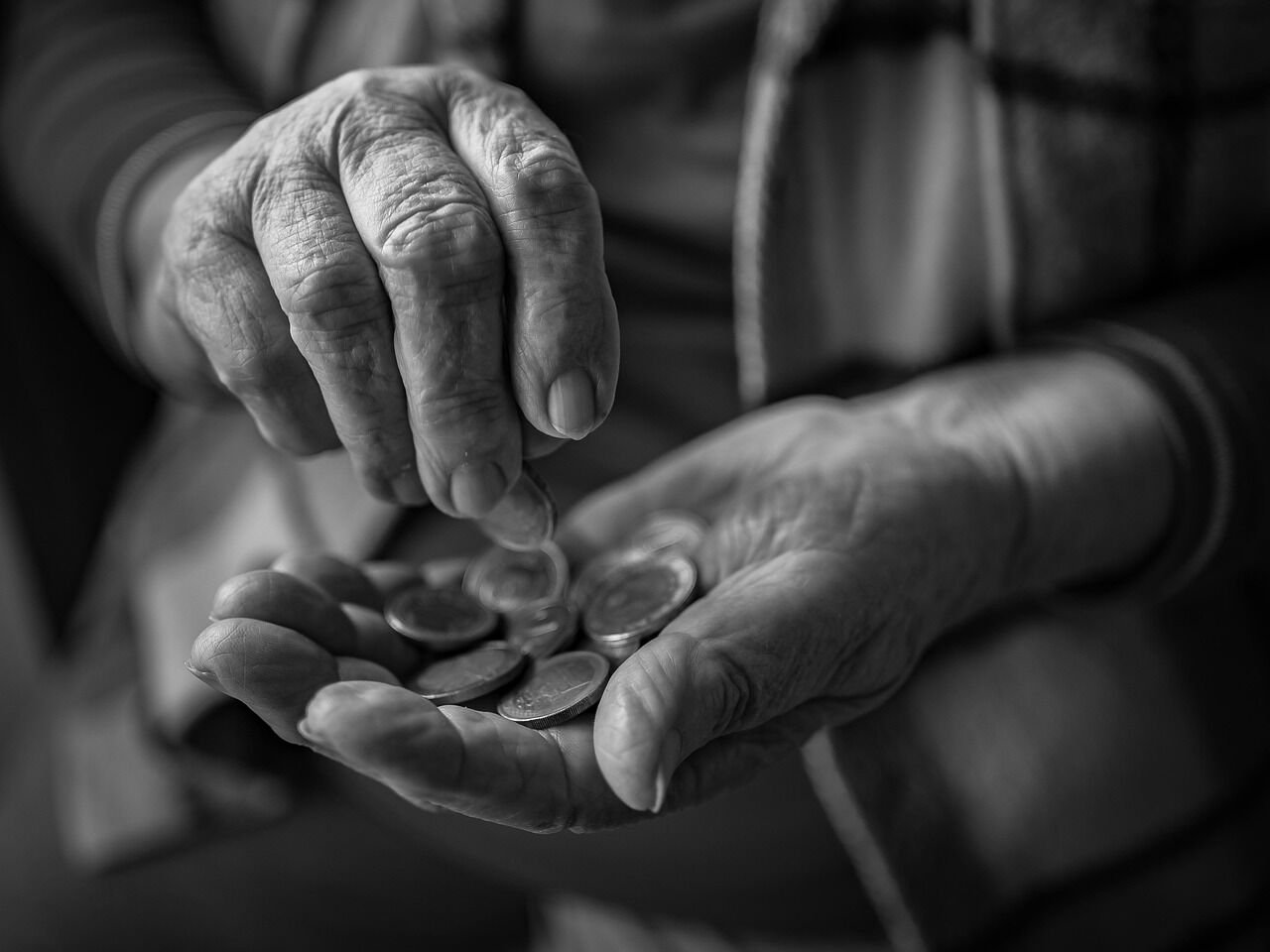 How Malaysians Can Build an Emergency Fund While Maintaining Daily Essentials