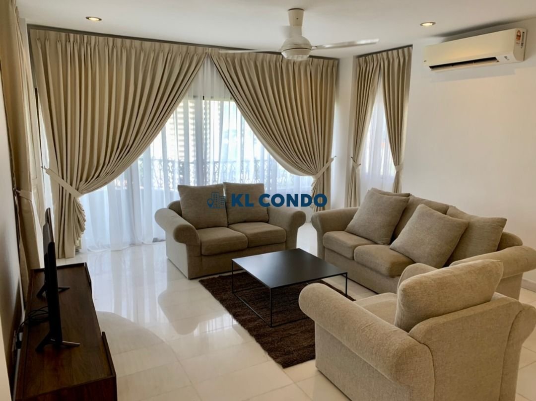 Merak Kayangan Court For Rent 1