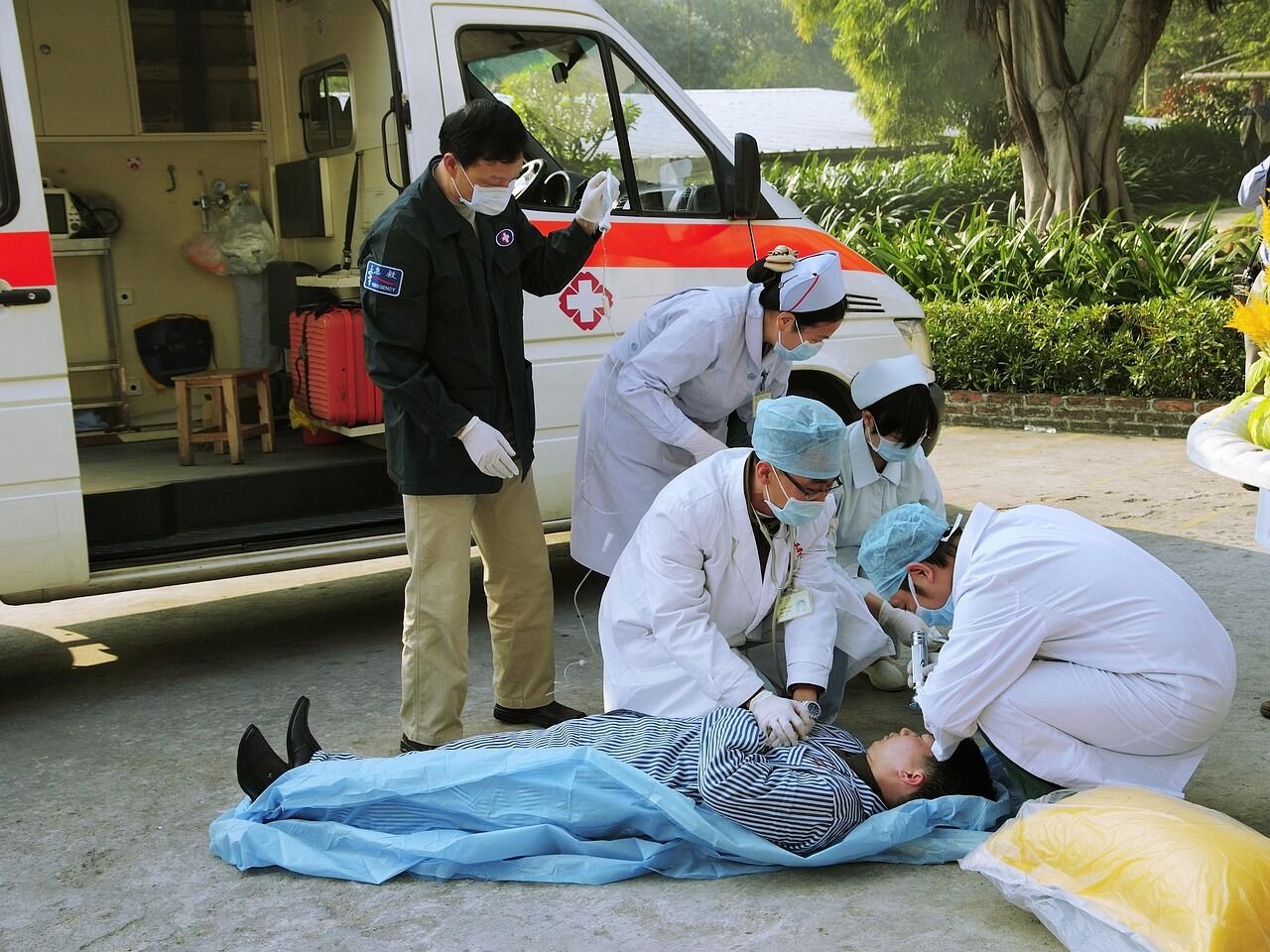 Company Medical Insurance vs Personal Medical Card in Malaysia: Essential Factors Employees Must Consider Before Relying on Employer Coverage