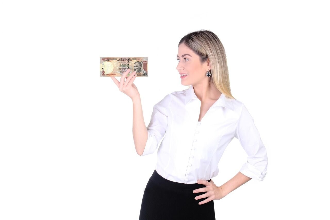 How Young Malaysians Can Build an Emergency Fund on a Modest Salary