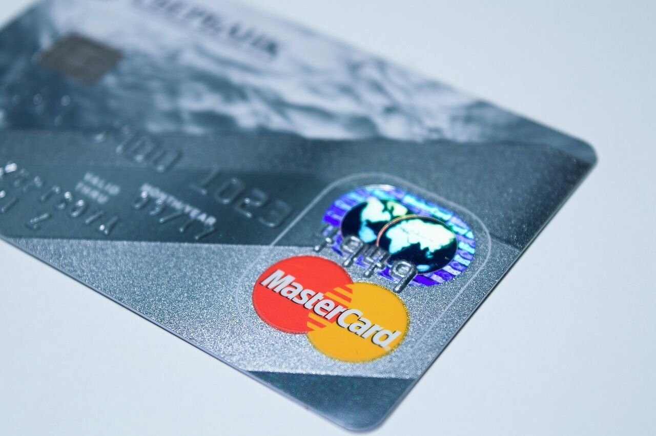 Understanding Company Medical Insurance vs. Personal Medical Cards in Malaysia: What Employees Need to Know