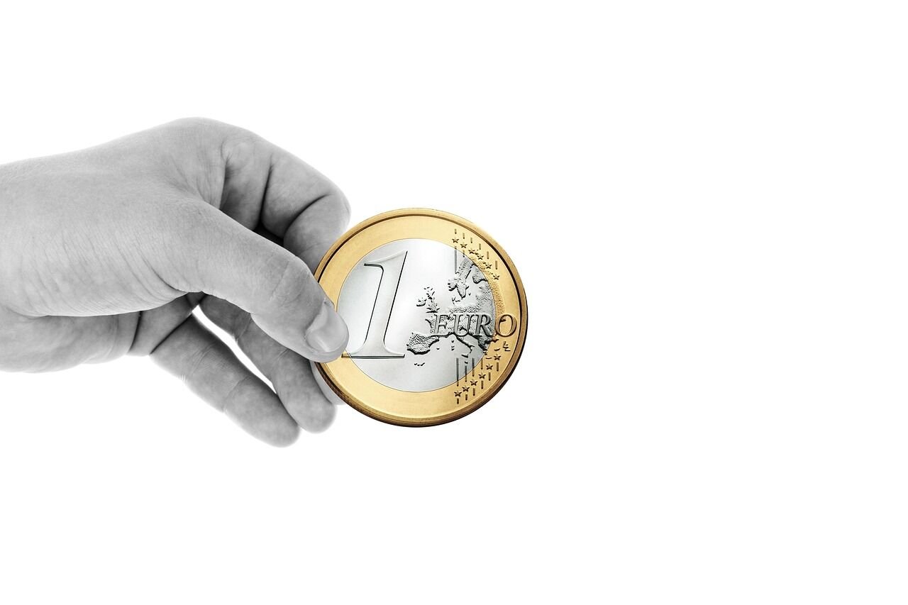 Building an Emergency Fund on a Modest Salary: A Guide for Young Malaysians